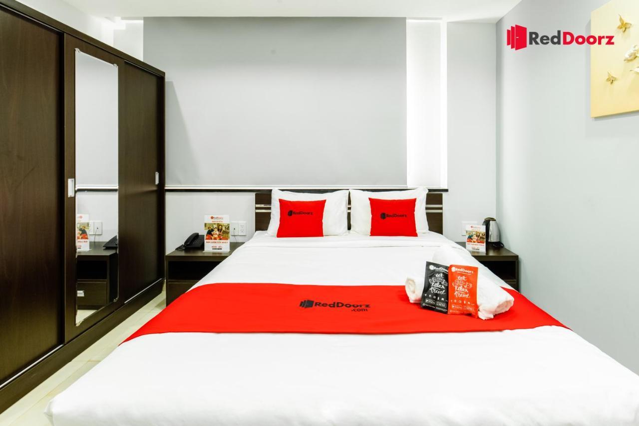Reddoorz New Haru Hotel Phan Khiem Ich Хошимін Екстер'єр фото
