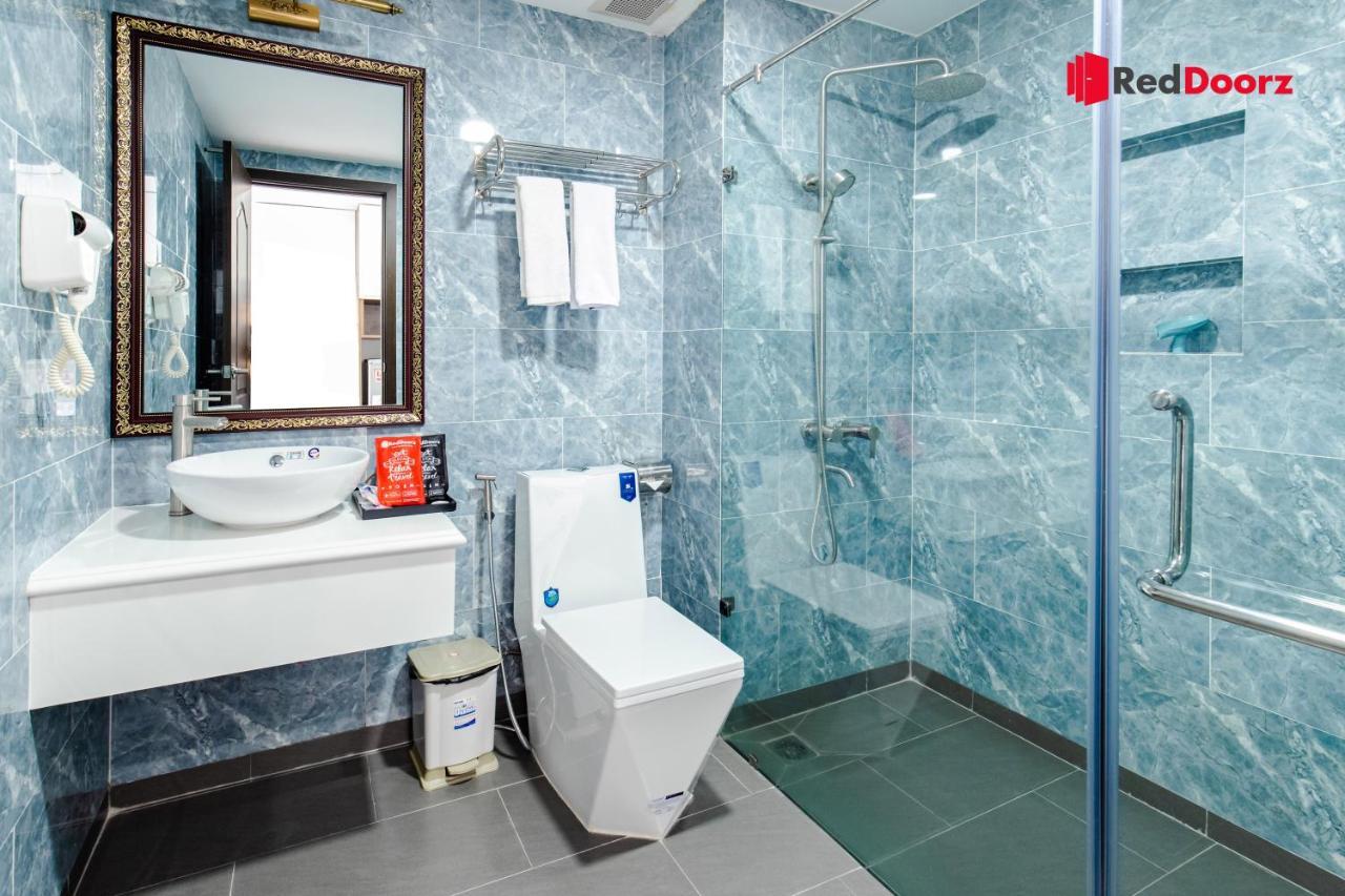 Reddoorz New Haru Hotel Phan Khiem Ich Хошимін Екстер'єр фото