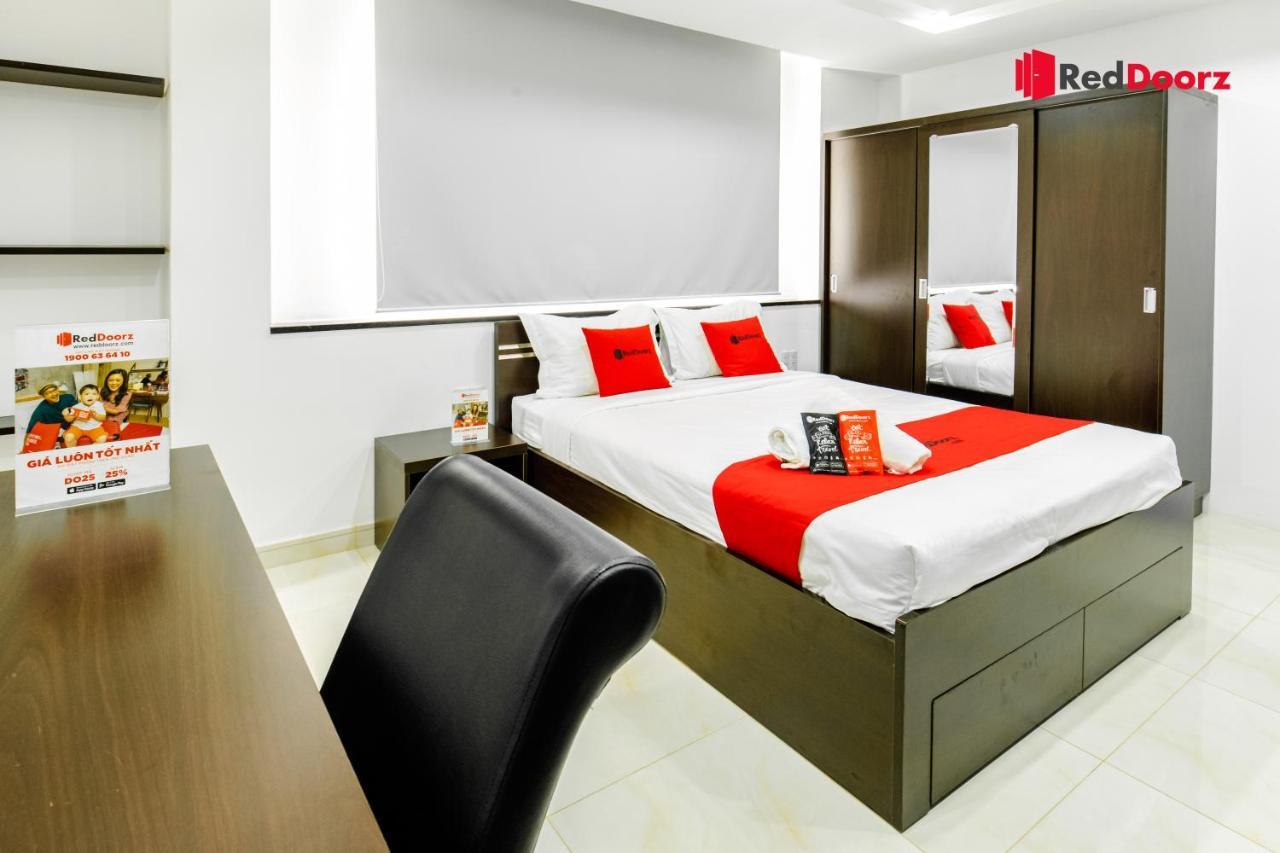 Reddoorz New Haru Hotel Phan Khiem Ich Хошимін Екстер'єр фото
