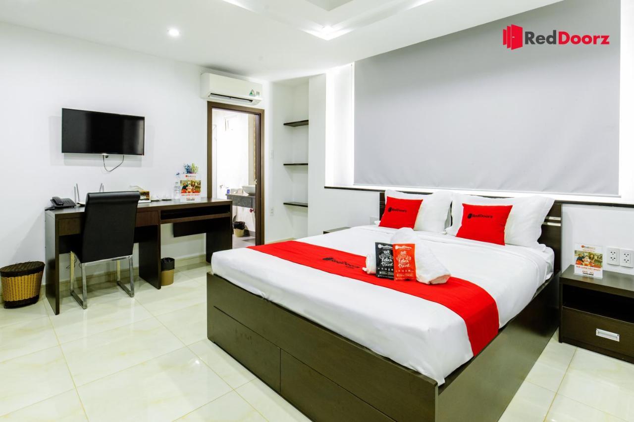 Reddoorz New Haru Hotel Phan Khiem Ich Хошимін Екстер'єр фото